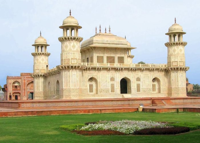 Tomb_of_Itmad_Ud-Daulah_Wallpaper